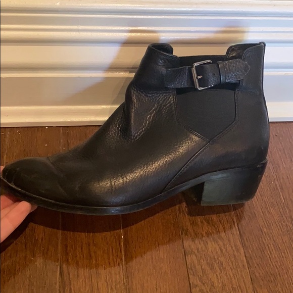 Splendid Black Leather Booties Size 7 - Picture 1 of 11